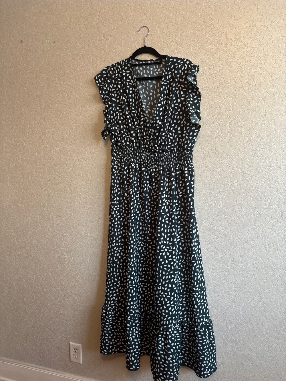 Sleeveless Emerald Green and White Printed Maxi Dress